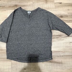 Old Navy, Size Medium. Gray/Black/White Sweater